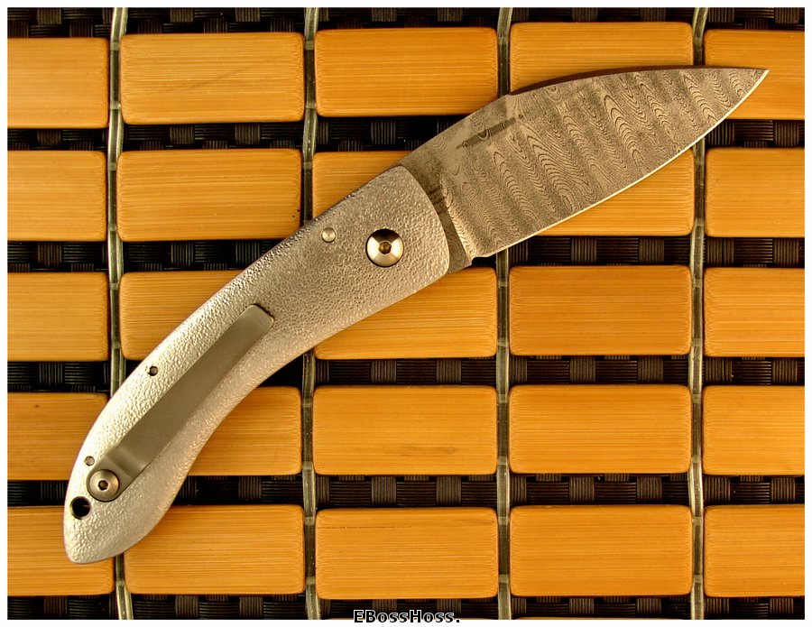 Bob Lum Hand-Stippled Deluxe Chinese Folder