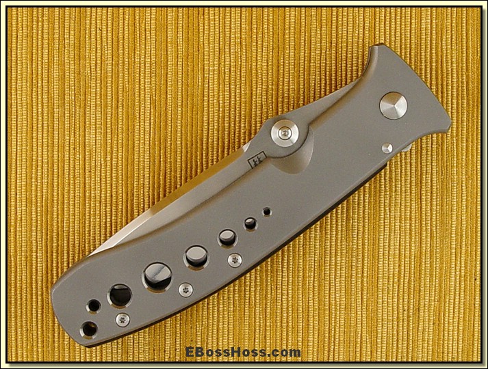 Bob Lum Tanto II w/LAWKS