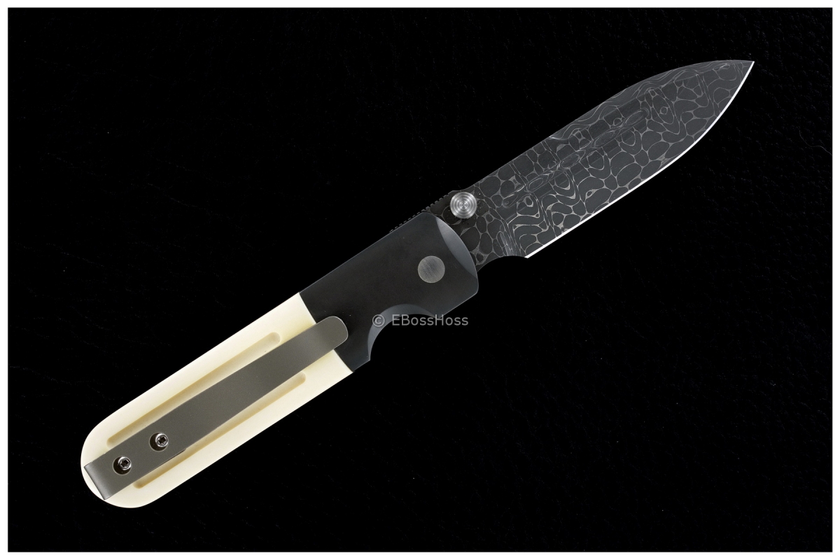 John W. Smith / TADGear Deluxe Capricon