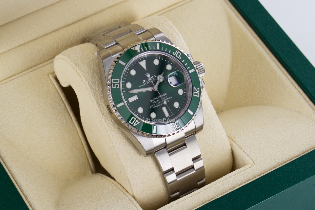 Rolex Submariner Date 116610LV - The Hulk 