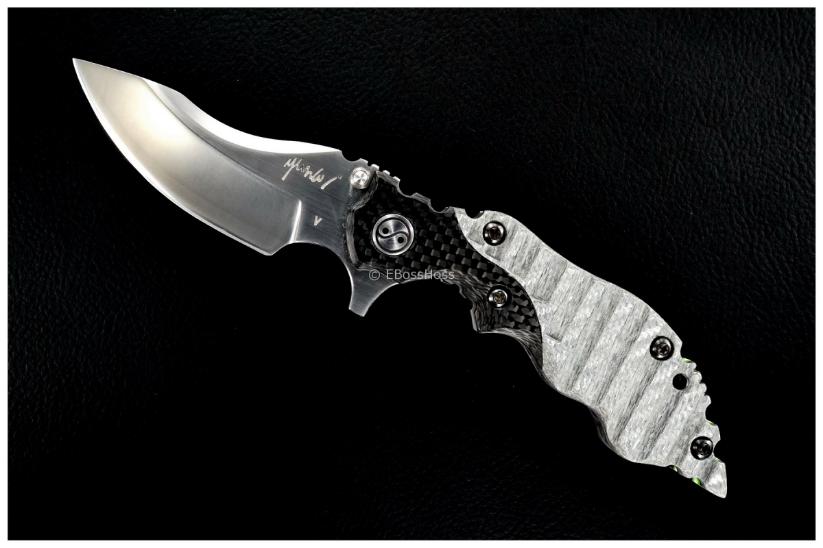 Yuna Knives (Yun Trisak Jeeracheeveekul) Hard 1 Type S