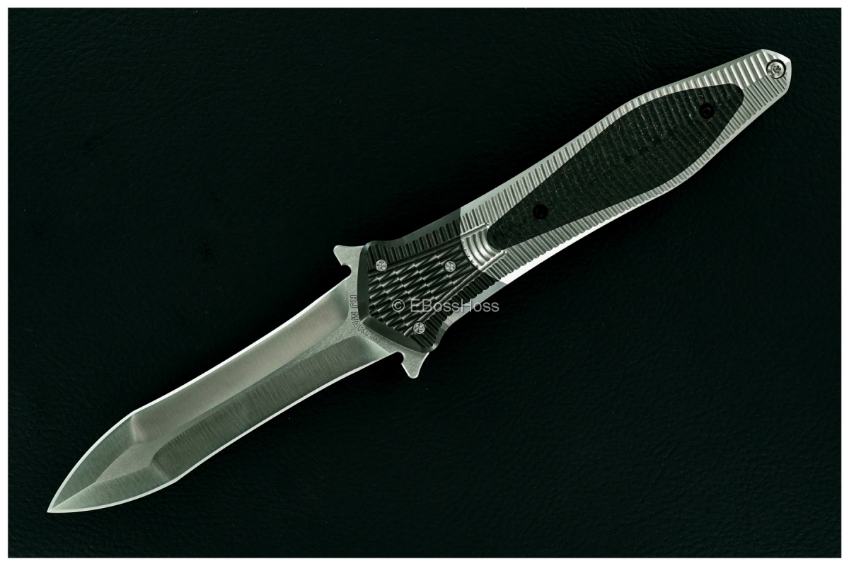 RJ Martin Custom Oculus Dagger Flipper