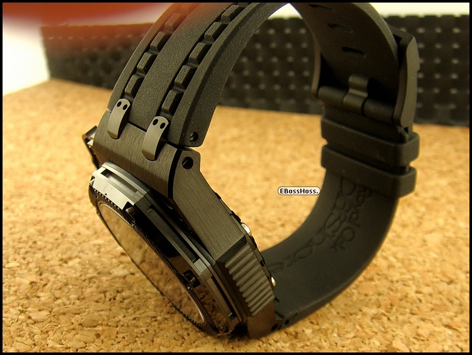 AP Royal Oak Offshore Survivor Chronograph