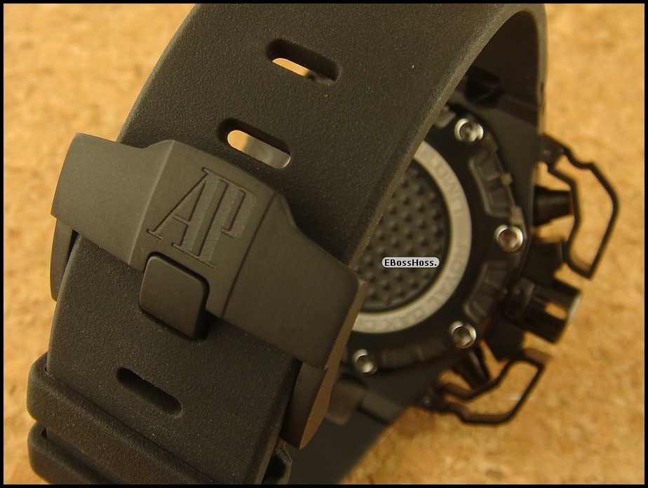 AP Royal Oak Offshore Survivor Chronograph