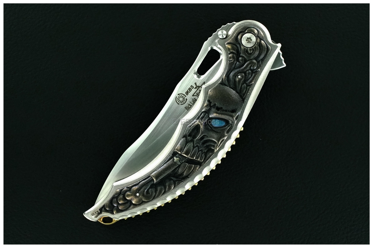  Korth Cutlery Custom Carved Cigar-Smoking Skull Reptile Flipper