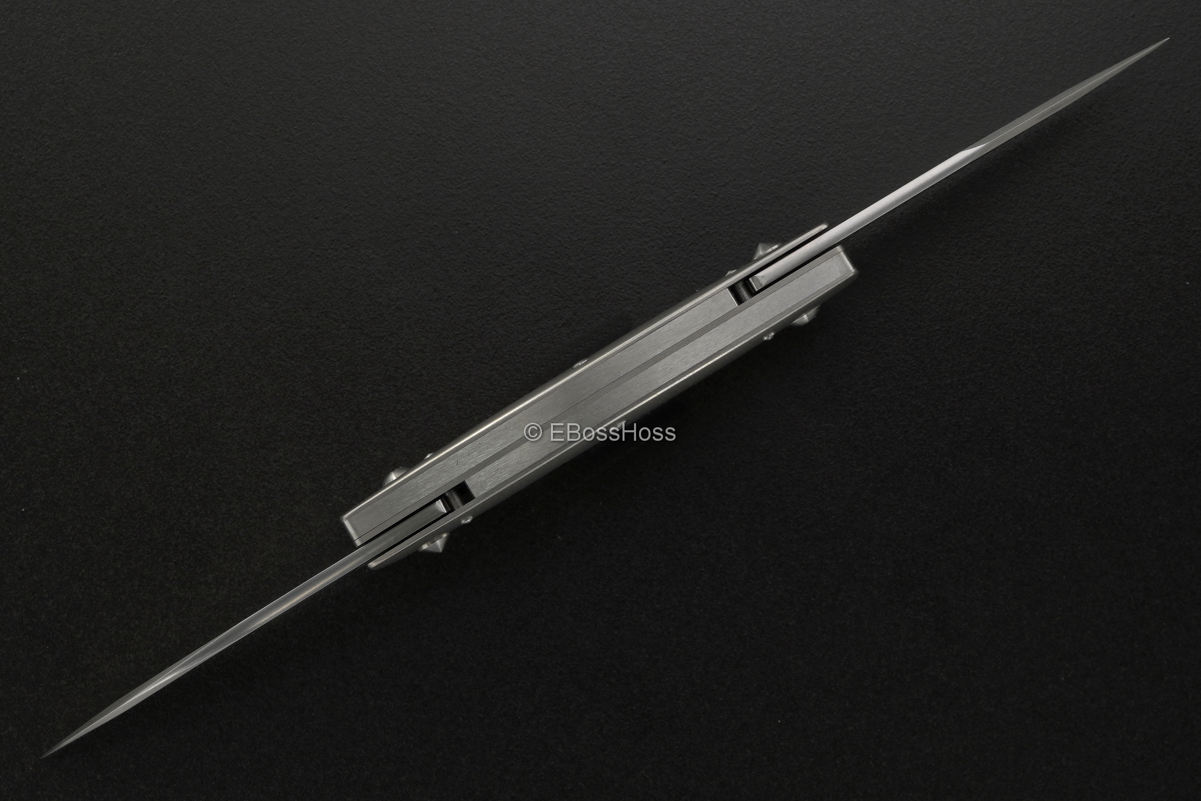 Bob Lum Custom 2-Blade Single-Linerlock Wharncliffe Trapper Folder