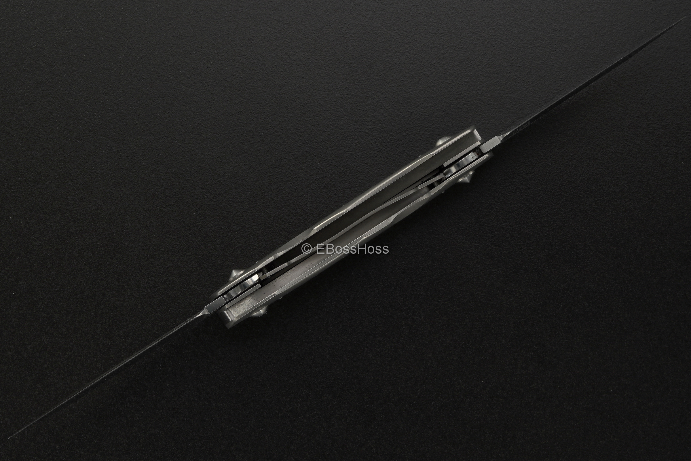 Bob Lum Custom 2-Blade Single-Linerlock Wharncliffe Trapper Folder