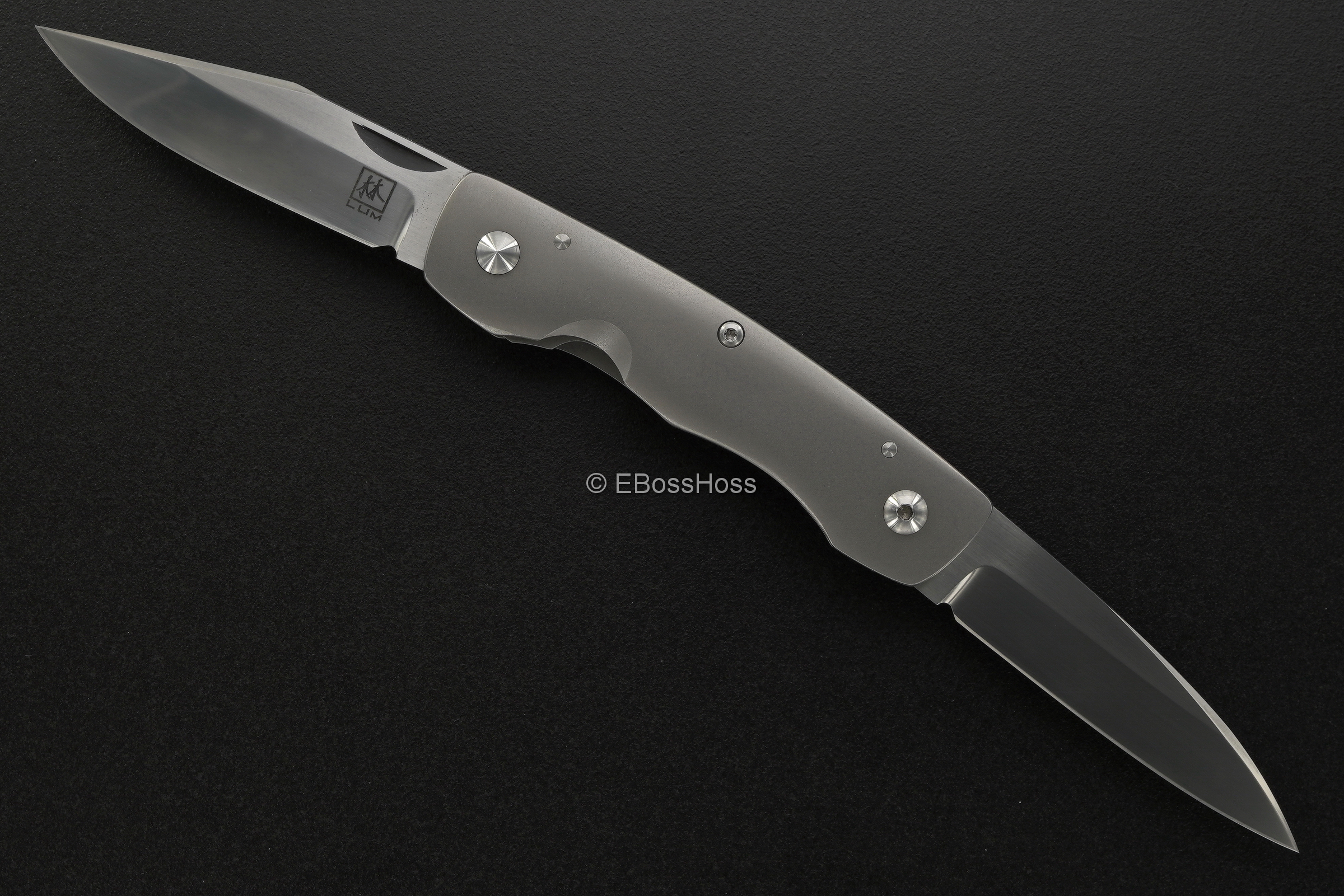 Bob Lum Custom 2-Blade Single-Linerlock Wharncliffe Trapper Folder