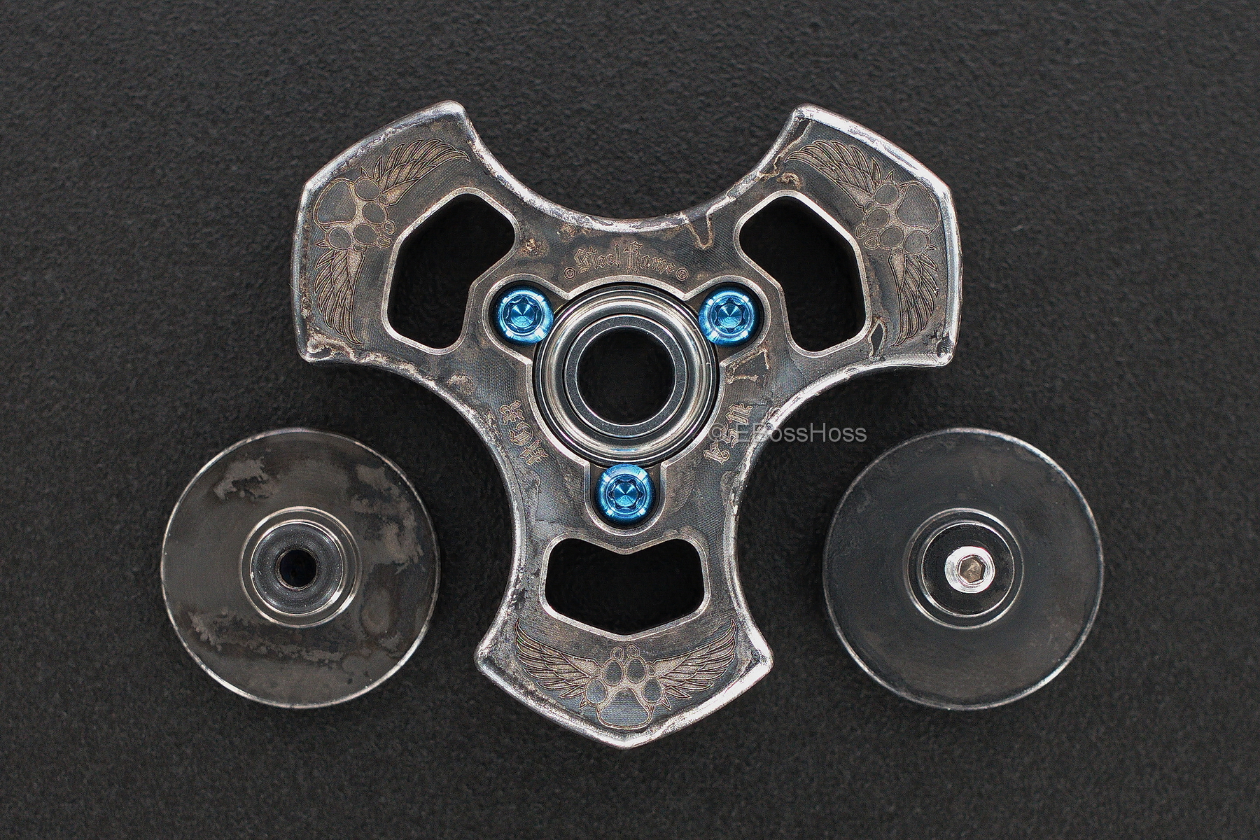 Steel Flame Stippled Dog Paw Tri-Spin