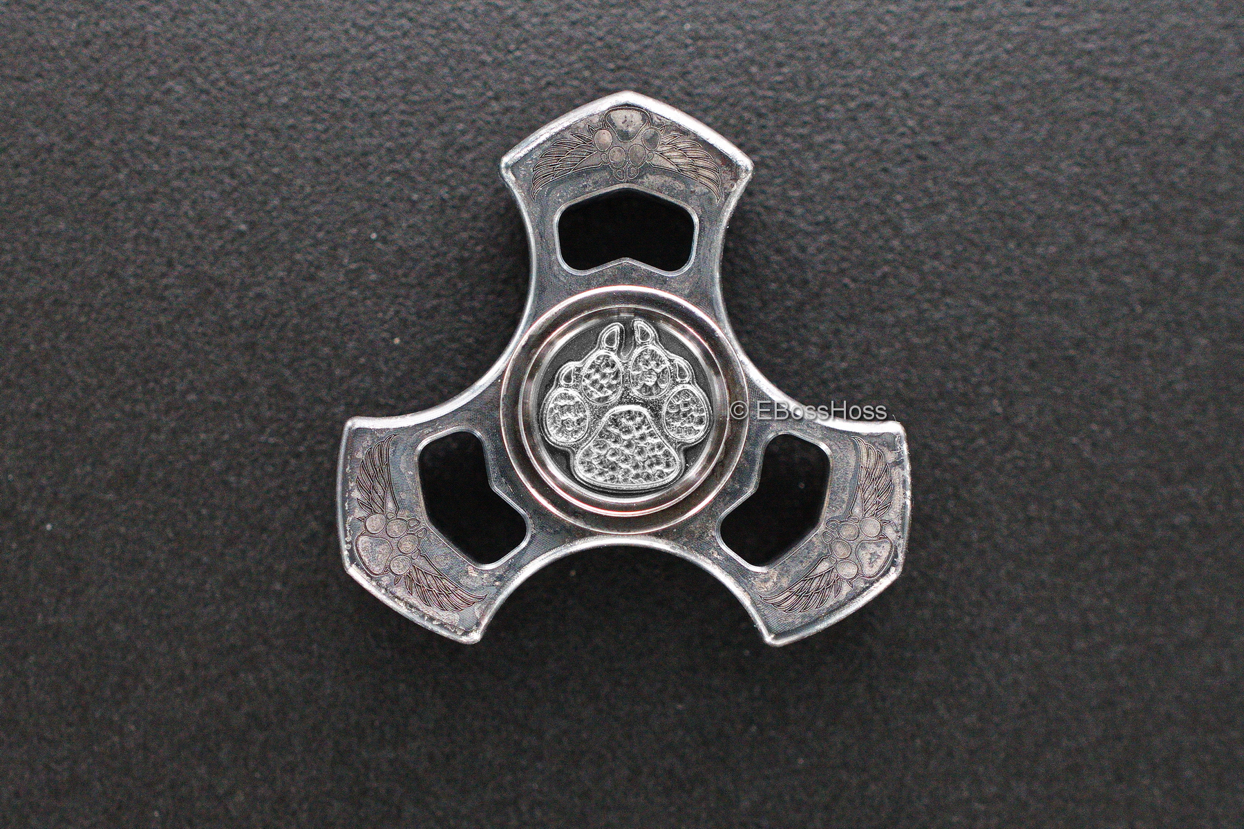 Steel Flame Stippled Dog Paw Tri-Spin