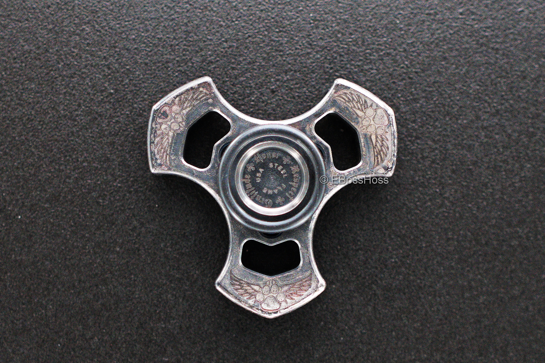Steel Flame Stippled Dog Paw Tri-Spin
