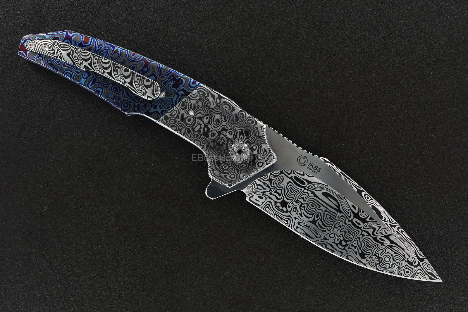A2 Knives, Bharucha, Thorburn, van Heerden Custom A6 Very Premium Flipper