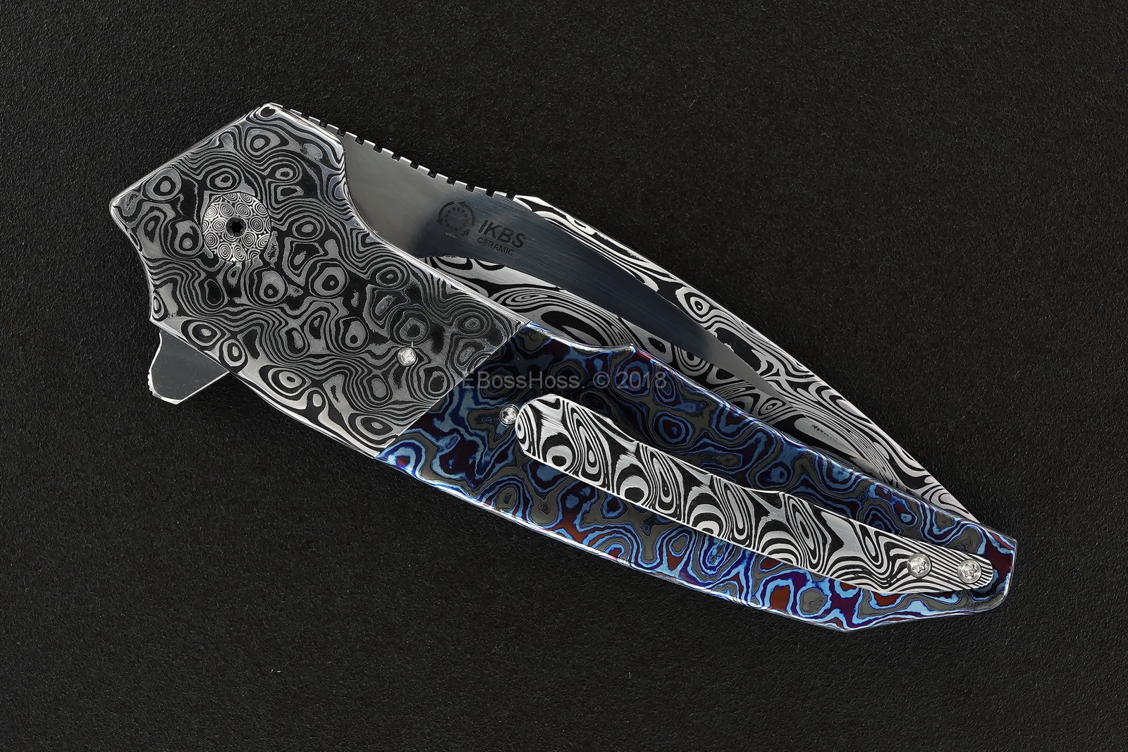 A2 Knives, Bharucha, Thorburn, van Heerden Custom A6 Very Premium Flipper