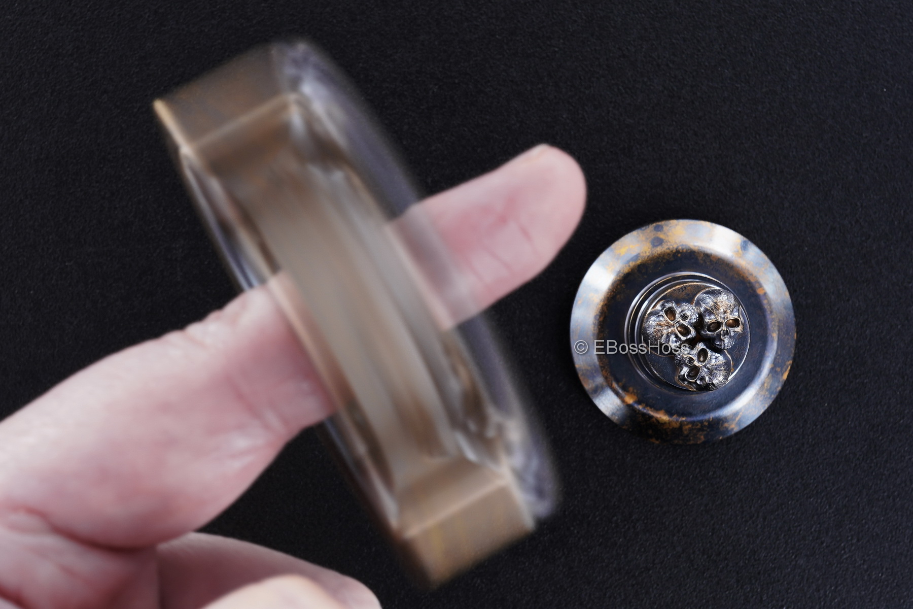 Steel Flame Executive SLEDGE XL 3-D Bronze Pile of Warrior Skulls Ring Spin