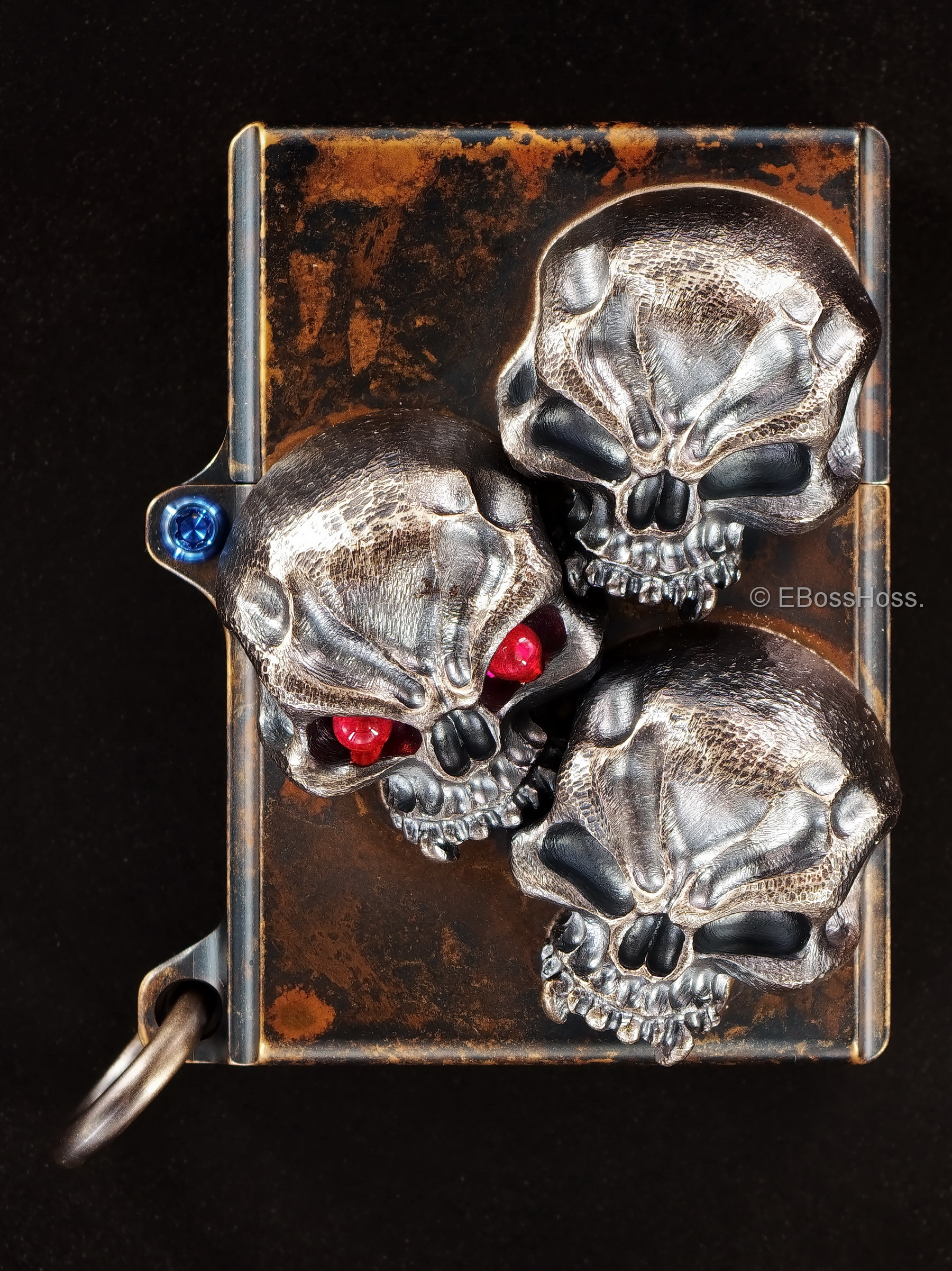 Steel Flame -ONE- Custom Vigilant Skulls Sledge Lighter -- by Derrick Obatake