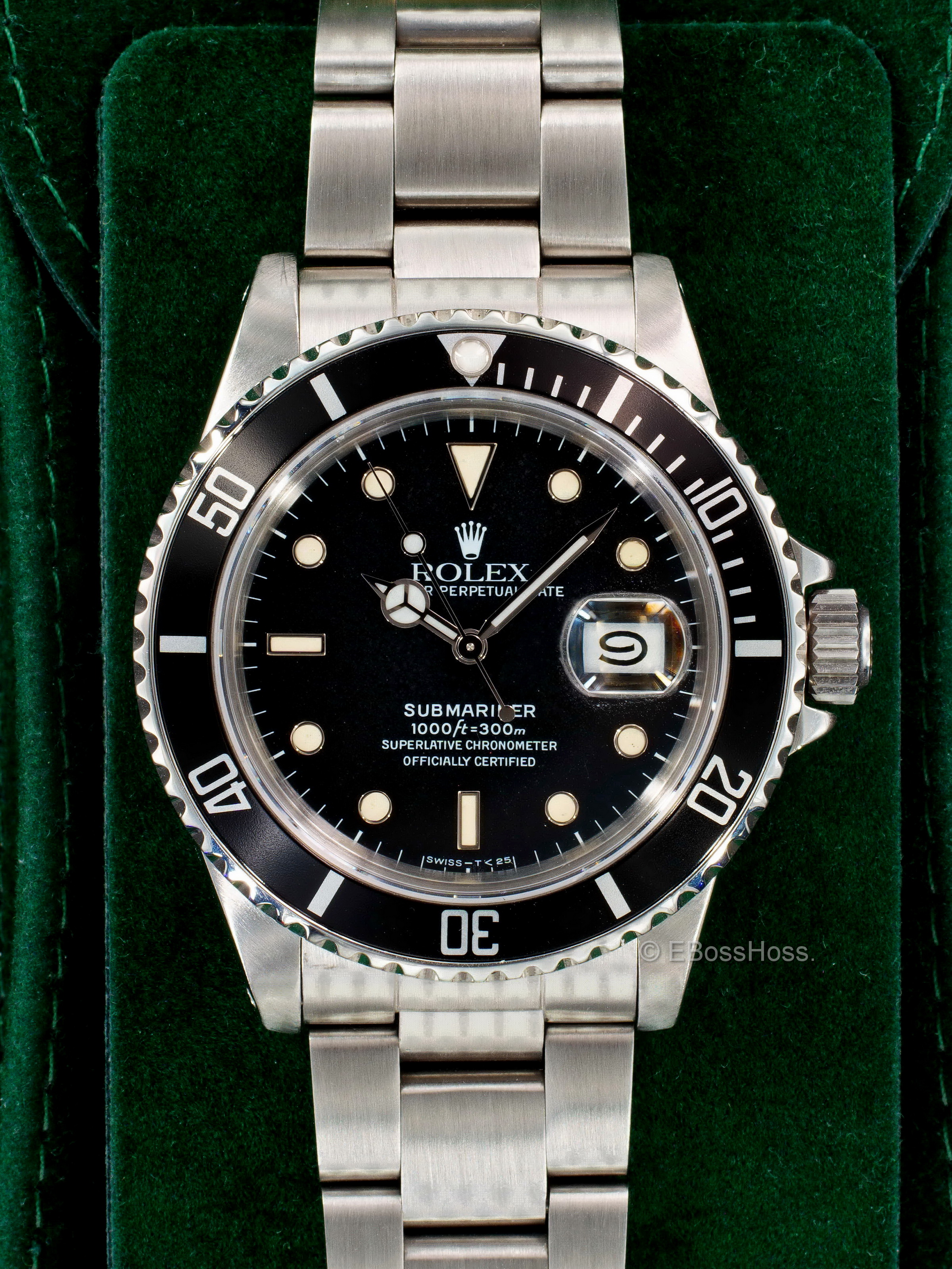 Rolex Vintage 1986 Rolex Submariner Date 16800 Watch