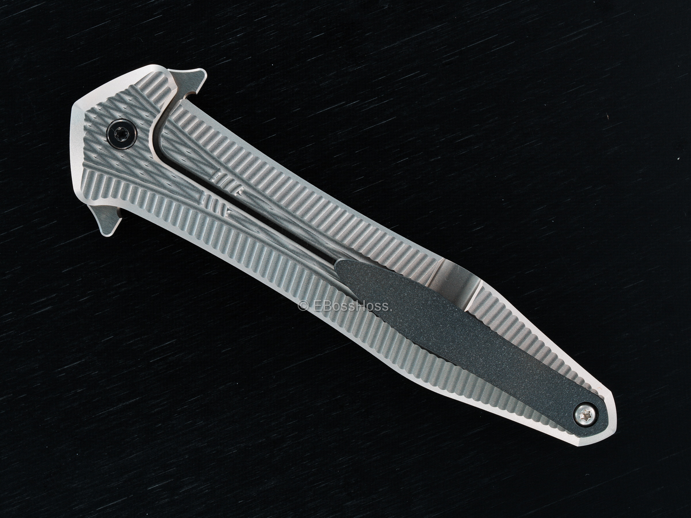 RJ Martin Custom Oculus Dagger Flipper