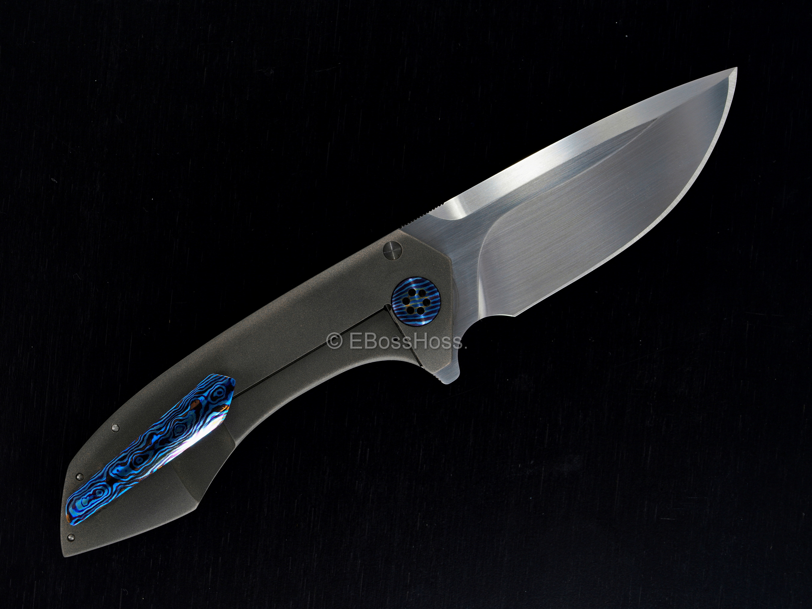 VIKnives by Victor Barajas Custom Veneno Framelock Flipper