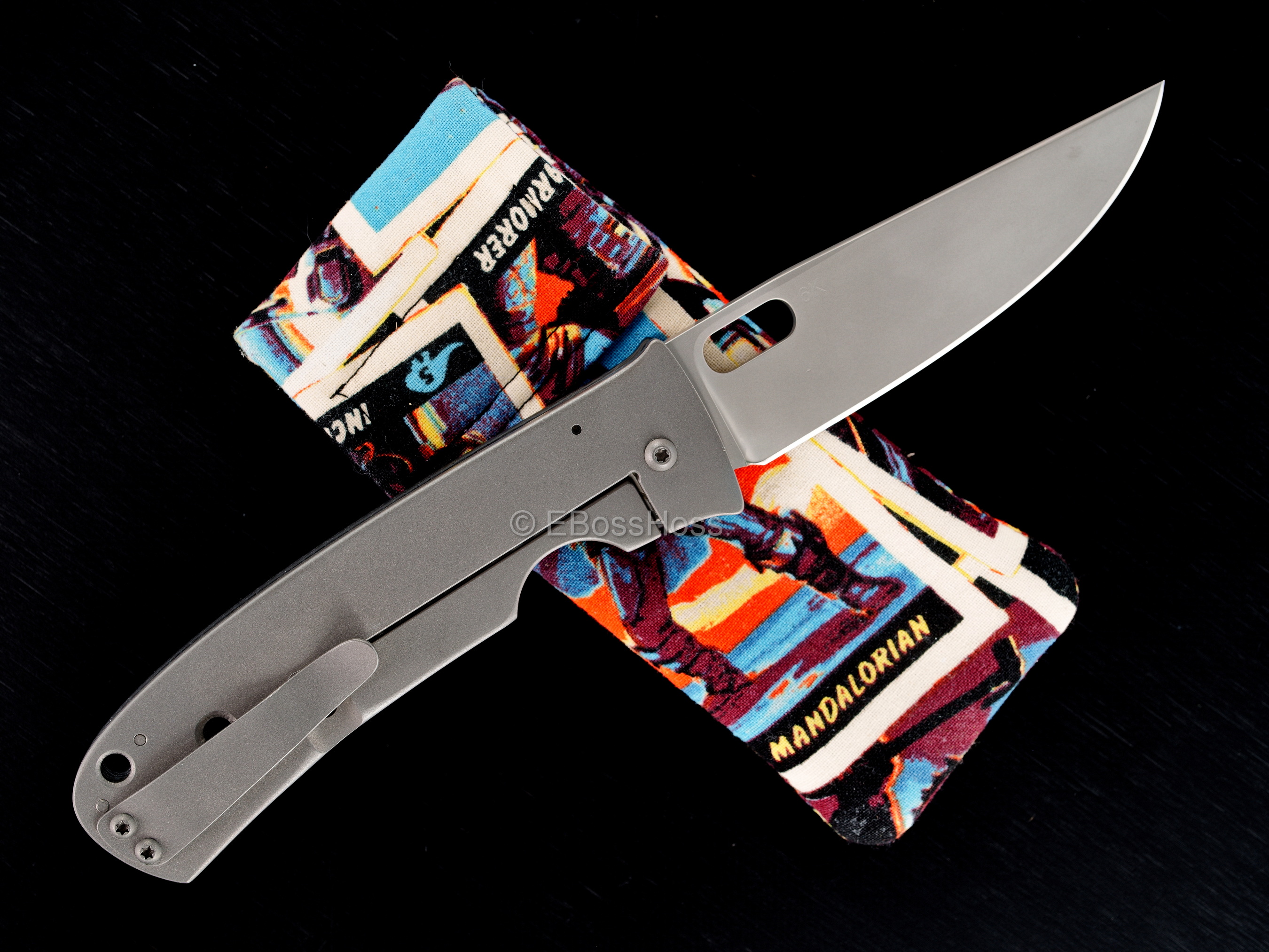 Tom Mayo Custom Carbon-Fiber Covert Framelock