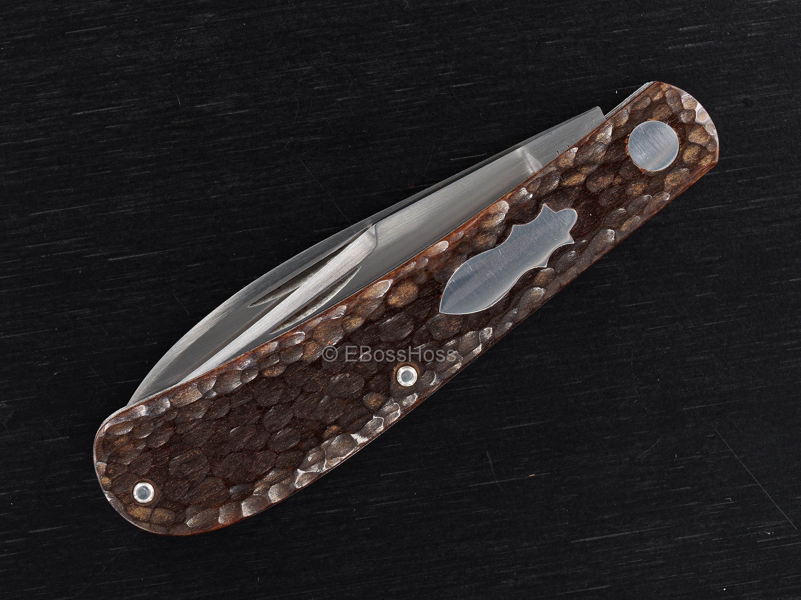 Reese Bose 2-Blade Shadow Trapper