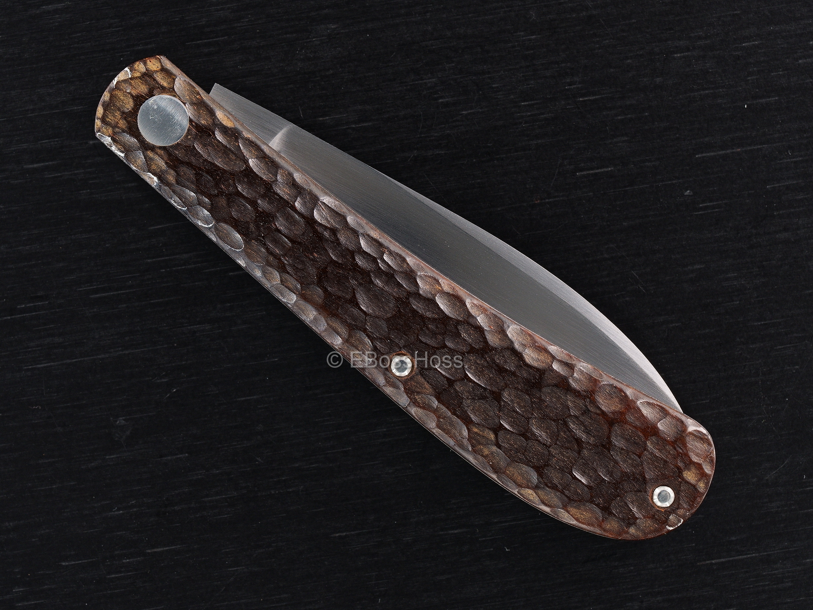 Reese Bose 2-Blade Shadow Trapper