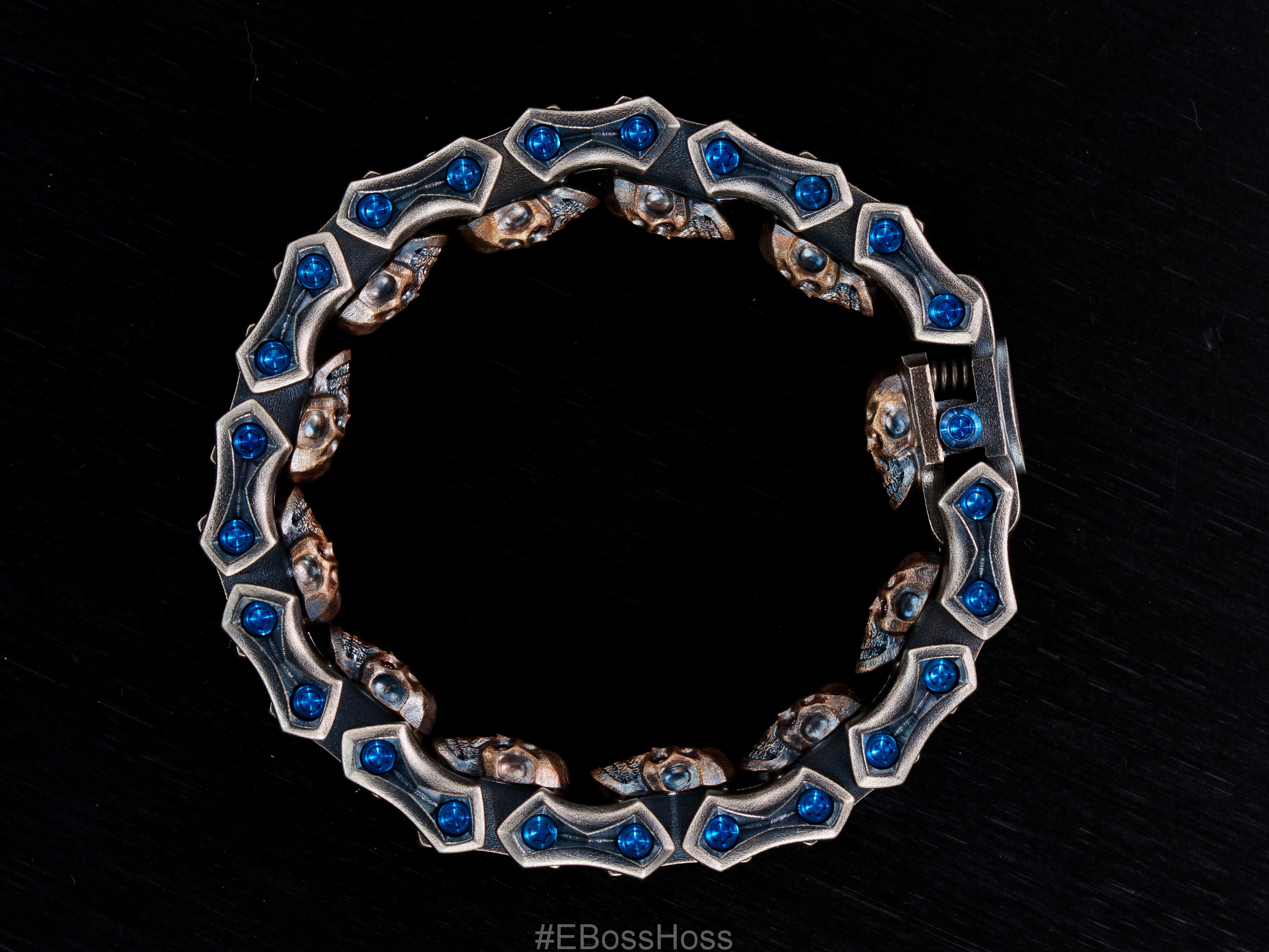 Derrick Obatake -ONE- Custom Sledge XXL Vigilant Darkness Sledge Bracelet