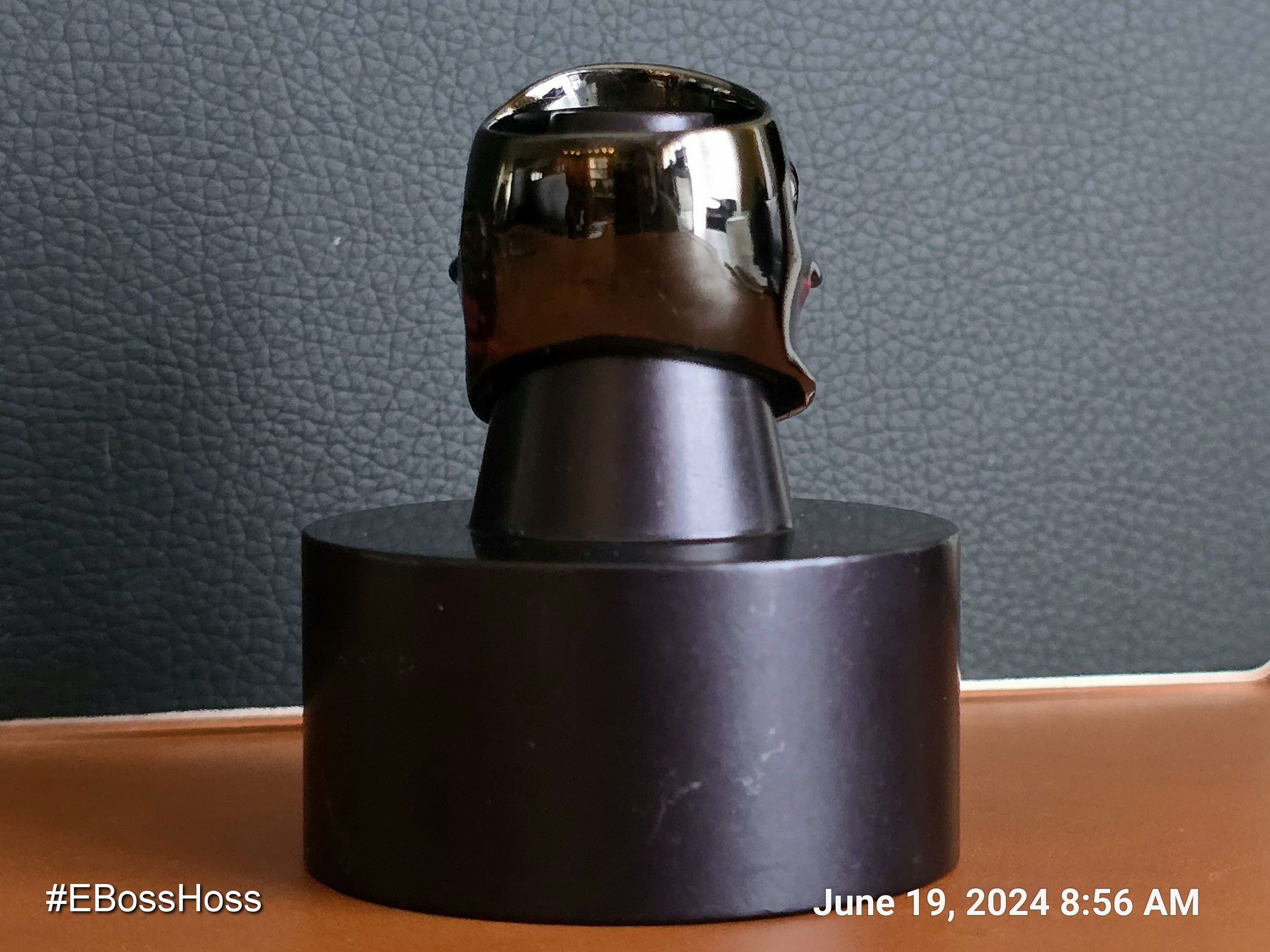 Ryk Maverick Starlingear - Mikoto Hand-painted Sterling Silver Ring & Stand