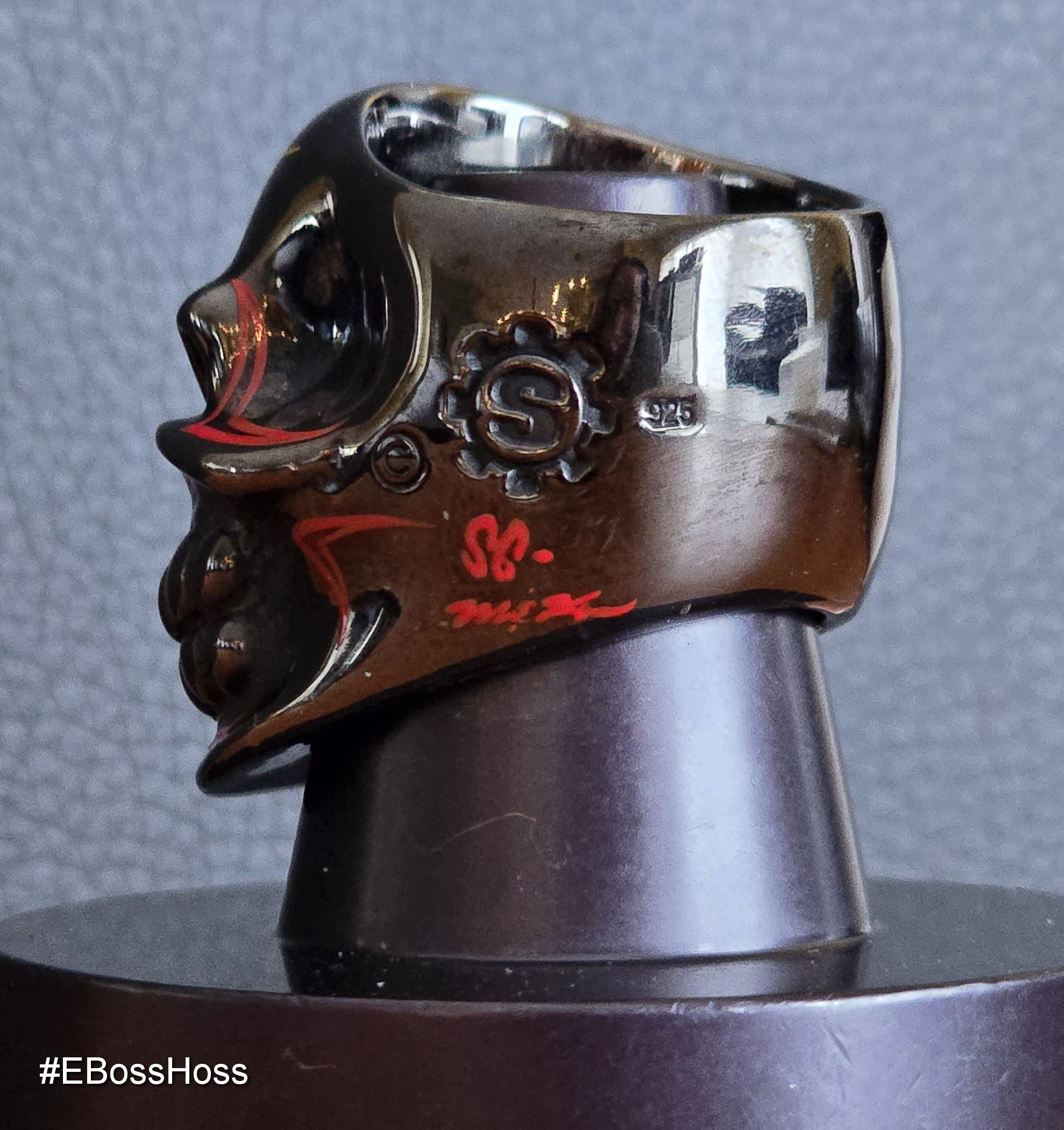 Ryk Maverick Starlingear - Mikoto Hand-painted Sterling Silver Ring & Stand